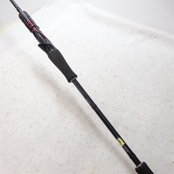１８セフィアＣＩ４＋Ｂ６６Ｌ－ＧＳ